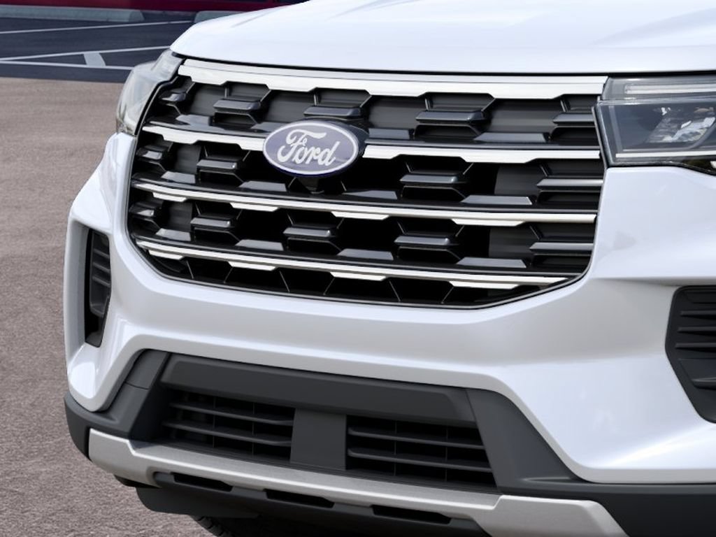 Used 2027 Ford Explorer Active RWD image 17
