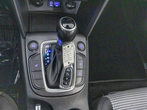 Used 2019 Hyundai Kona SEL image 27