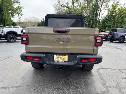 Used 2020 Jeep Gladiator Rubicon AWD/4WD image 8