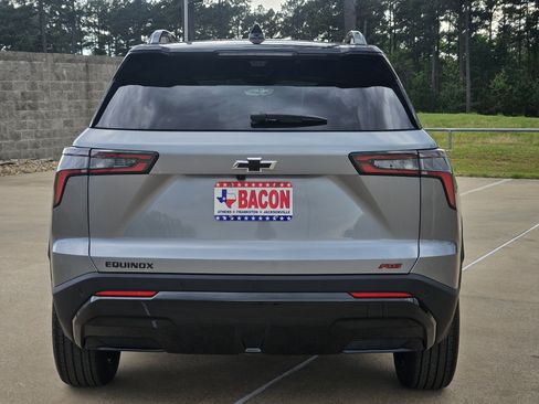 New 2026 Chevrolet Equinox RS FWD image 4