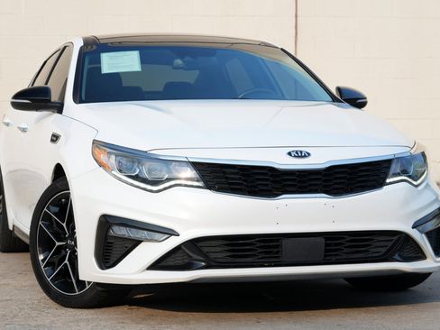 Used 2020 Kia Optima SX FWD image 2