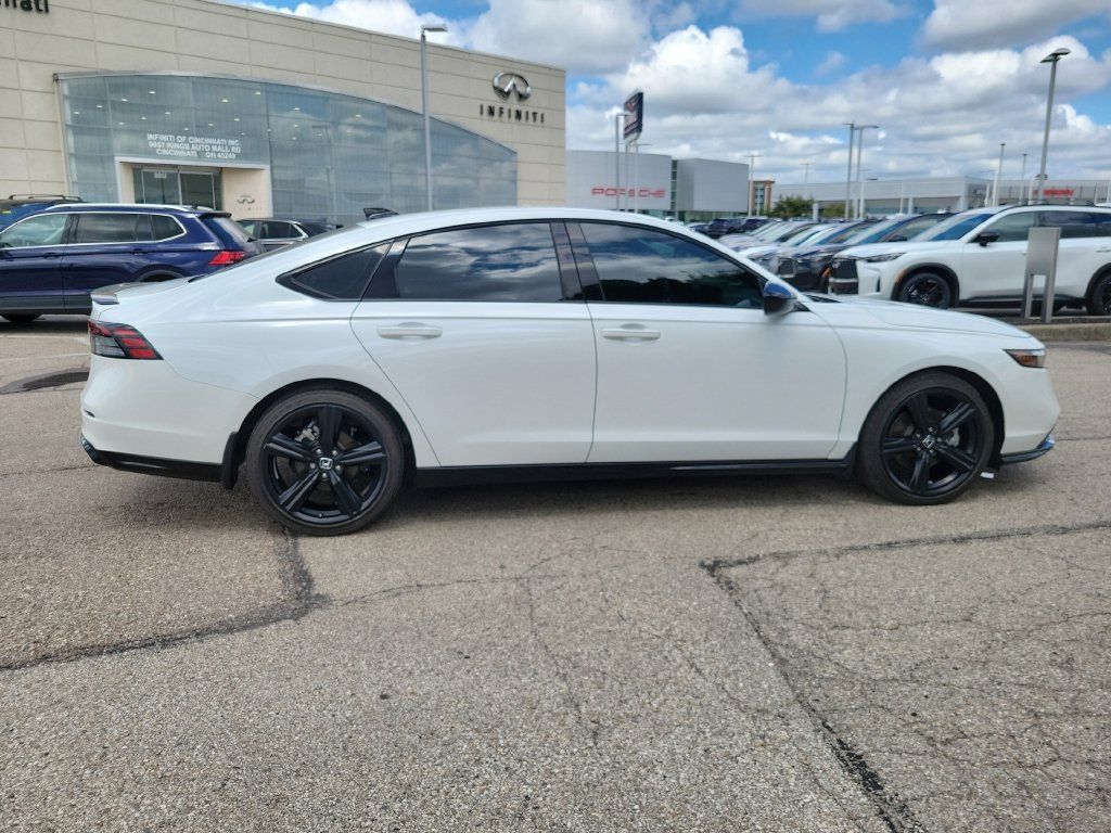 Used 2023 Honda Accord Sport image 6