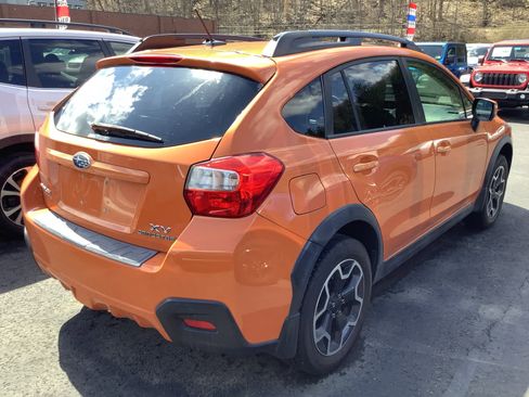 Used 2013 Subaru Crosstrek 2.0i Limited AWD/4WD image 2