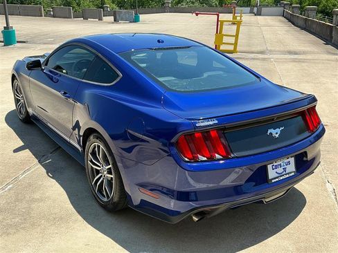 Used 2015 Ford Mustang Premium RWD image 4