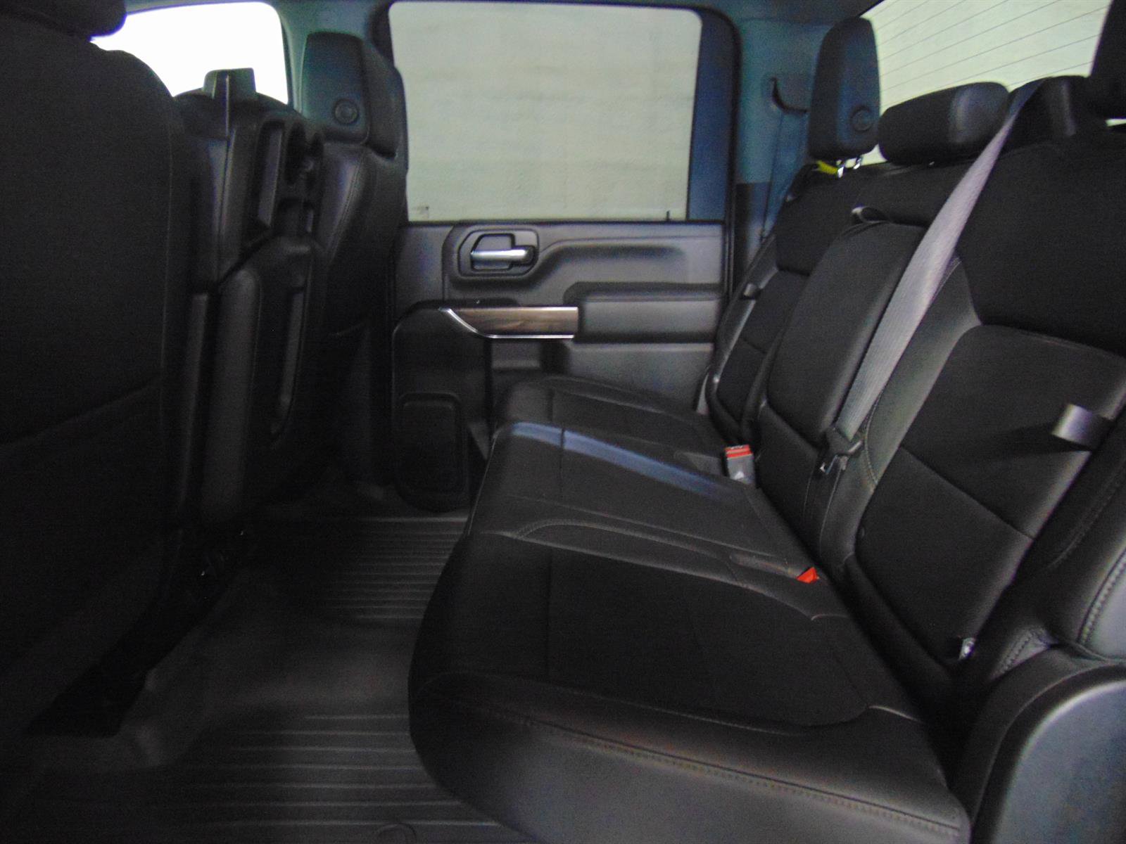 Used 2022 Chevrolet Silverado 2500 LTZ w/ Z71 Off-Road Package AWD/4WD image 10