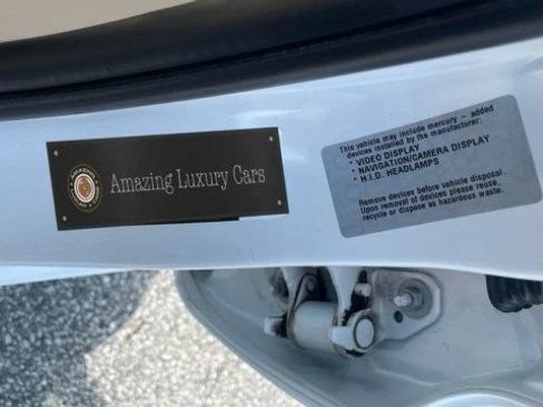 Used 2017 Jeep Grand Cherokee Overland w/ Jeep Active Safety Group RWD image 13