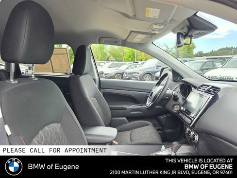 Used 2025 Mitsubishi Outlander Sport LE AWD/4WD image 11