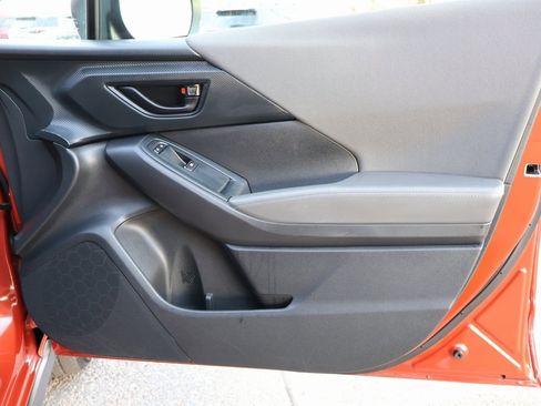 Used 2024 Subaru Crosstrek 2.0i Premium image 9