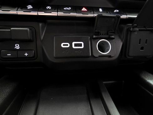 Used 2021 GMC Sierra 1500 AT4 w/ AT4 Preferred Package AWD/4WD image 53