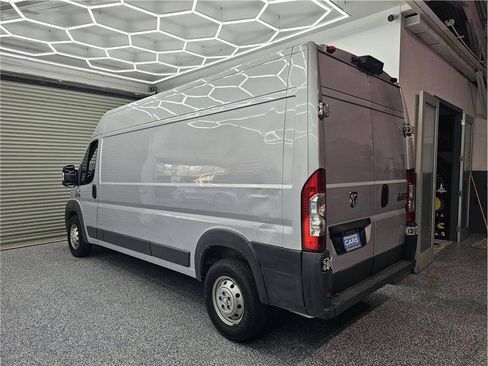 Used 2015 RAM ProMaster 2500 FWD image 3
