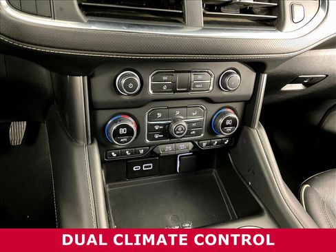 Used 2024 Chevrolet Tahoe Premier AWD/4WD image 15
