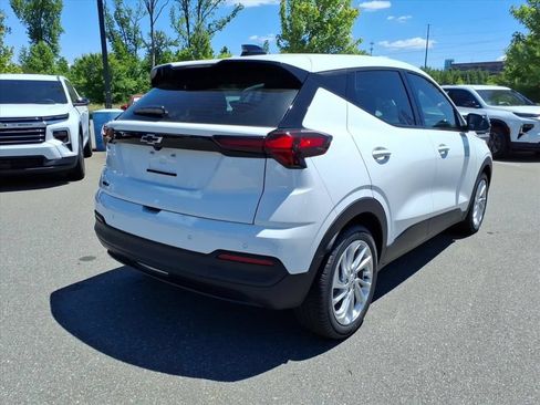 New 2027 Chevrolet Bolt LT w/ Comfort Package FWD image 28