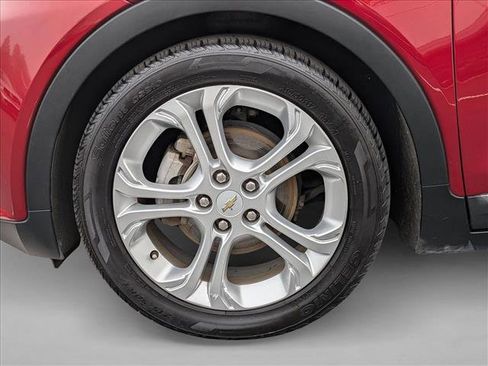 Used 2020 Chevrolet Bolt LT image 10