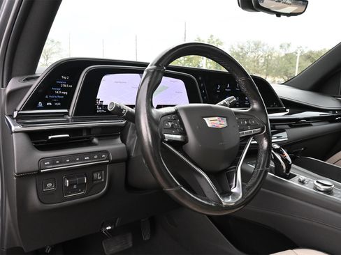 Used 2021 Cadillac Escalade Sport w/ Driver Assist Tech Package image 17