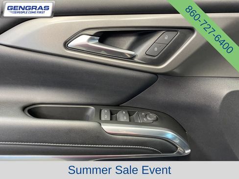 Used 2024 Chevrolet Traverse LT w/ Trailering Package AWD/4WD image 13