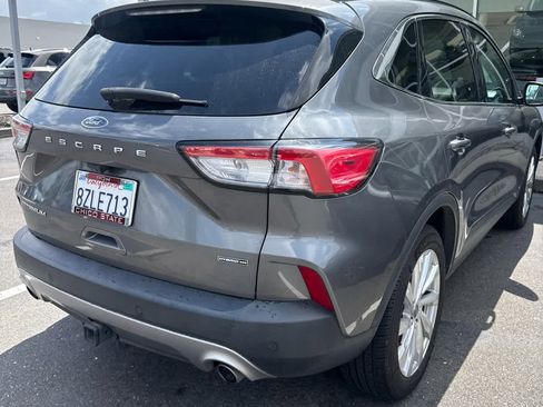 Used 2021 Ford Escape Titanium w/ Titanium Elite Package AWD/4WD image 8