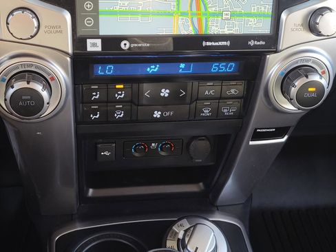 Used 2021 Toyota 4Runner Limited AWD/4WD image 25