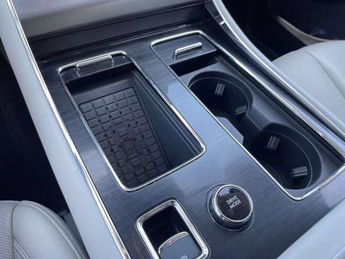 Used 2025 Lincoln Aviator AWD w/ Jet Appearance Package image 17