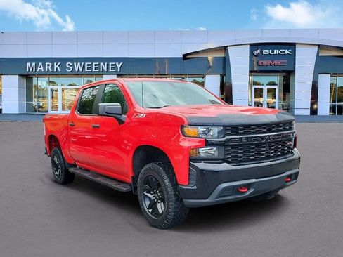 Used 2020 Chevrolet Silverado 1500 Custom Trail Boss w/ Custom Convenience Package AWD/4WD image 3