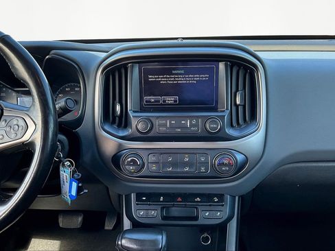 Used 2018 Chevrolet Colorado Z71 image 11