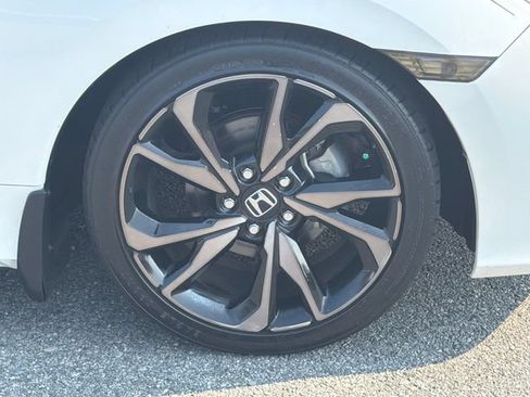 Used 2020 Honda Civic Sport image 12