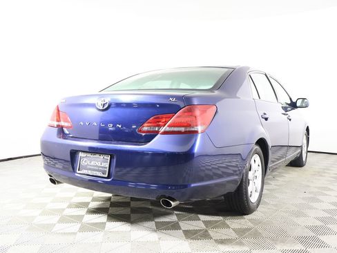 Used 2008 Toyota Avalon XL image 5