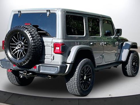 Used 2023 Jeep Wrangler Unlimited Rubicon w/ LED Lighting Group AWD/4WD image 9