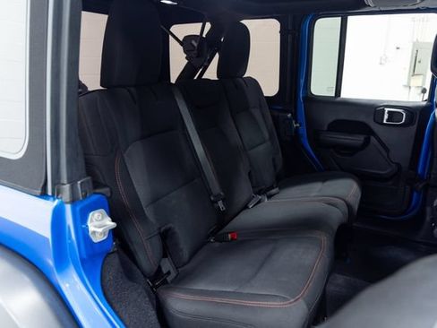 Used 2023 Jeep Wrangler Unlimited Rubicon w/ LED Lighting Group AWD/4WD image 23