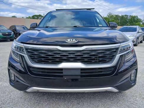 Used 2021 Kia Seltos SX AWD/4WD image 2