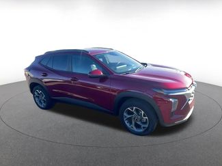 Used 2025 Chevrolet Trax LT video 2
