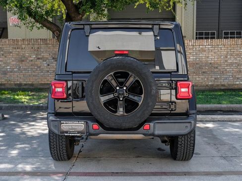 Used 2021 Jeep Wrangler Unlimited Sahara image 19