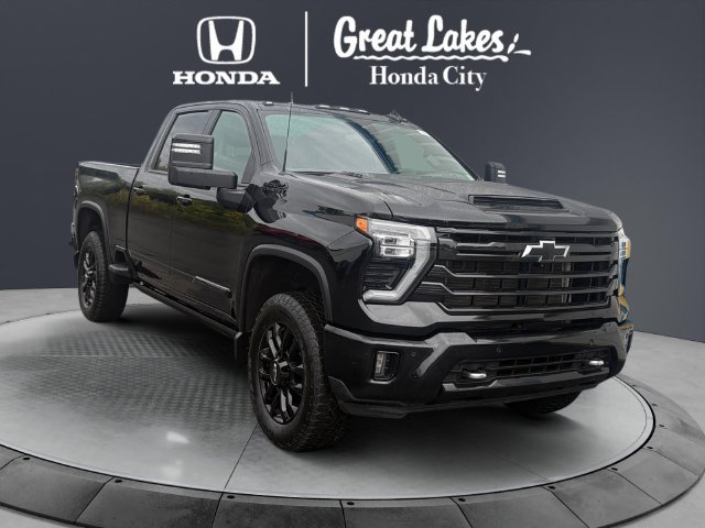 Used 2025 Chevrolet Silverado 3500 High Country w/ High Country Premium Package AWD/4WD image 1