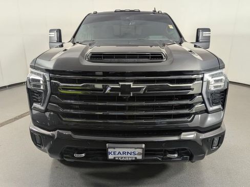Used 2024 Chevrolet Silverado 3500 High Country w/ Technology Package AWD/4WD image 3