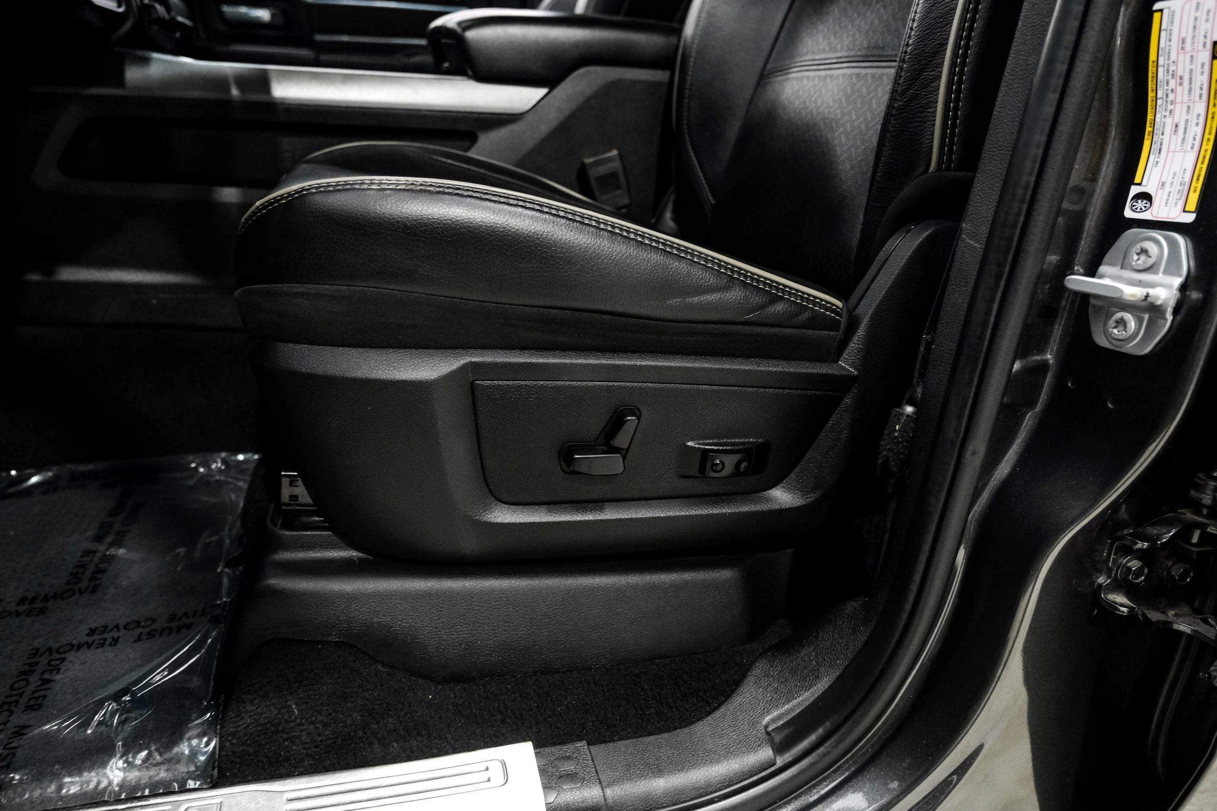 Used 2020 RAM 2500 Laramie w/ Night Edition AWD/4WD image 29
