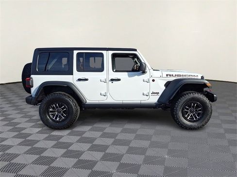 Used 2026 Jeep Wrangler Unlimited Rubicon w/ Xtreme 35 Tire Package image 5