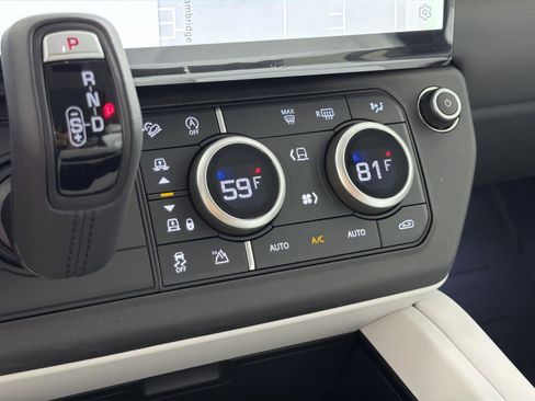 New 2026 Land Rover Defender 110 S image 15