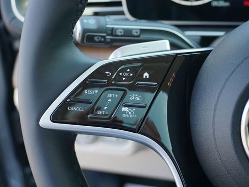 New 2026 Mercedes-Benz GLS 450 4MATIC image 16