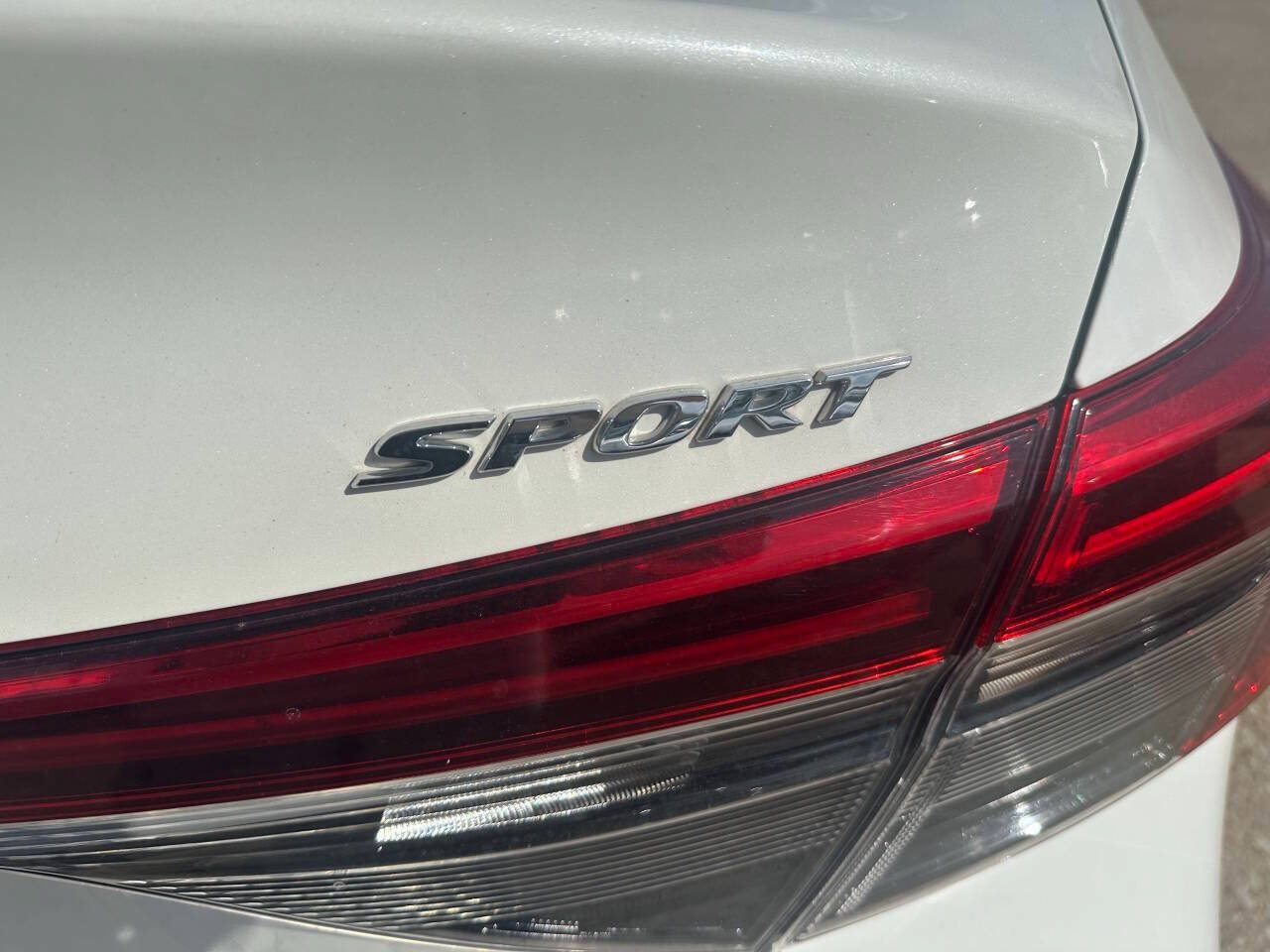 Used 2023 Honda Civic Sport image 7