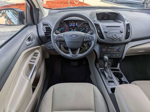 Used 2017 Ford Escape SE AWD/4WD image 21