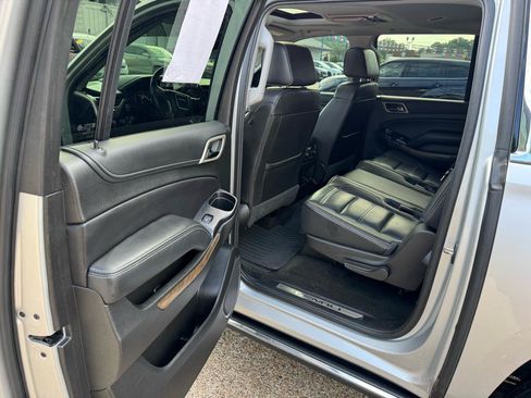 Used 2019 GMC Yukon XL Denali w/ Open Road Package AWD/4WD image 22