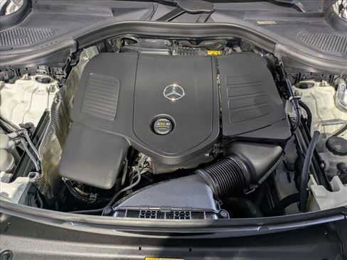 Certified 2023 Mercedes-Benz GLC 300 image 24