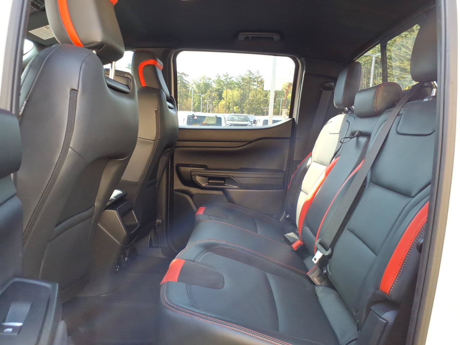 Used 2025 Ford Ranger Raptor AWD/4WD image 32