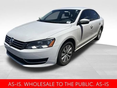 Used 2013 Volkswagen Passat 2.5 S FWD image 4