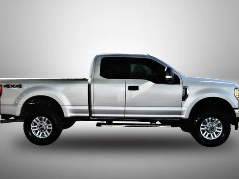 Used 2019 Ford F250 XLT w/ XLT Value Package image 8