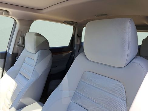 Used 2019 Honda CR-V EX image 16