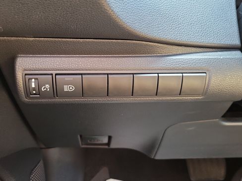 Used 2024 Toyota Corolla LE FWD image 27