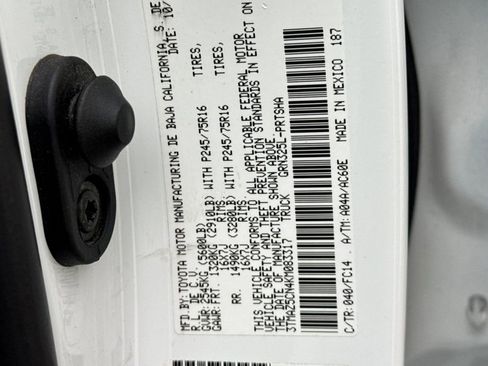 Used 2019 Toyota Tacoma SR5 image 32