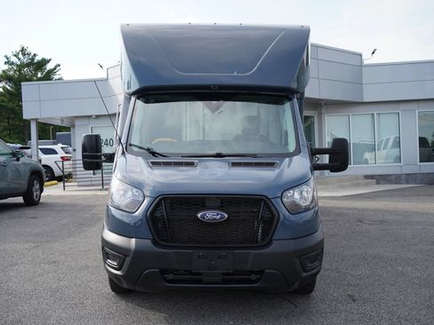 Used 2021 Ford Transit 350 DRW RWD image 9