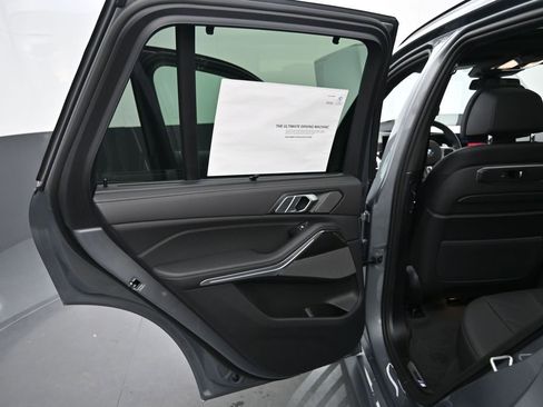 New 2026 BMW X5 M60i image 35