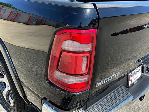 Used 2022 RAM 1500 Laramie AWD/4WD image 26